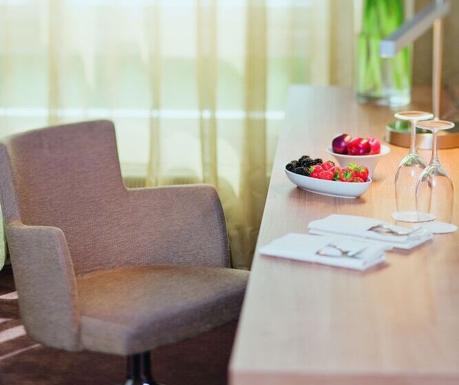 Номер Премиум, Mövenpick Hotel Zürich Regensdorf