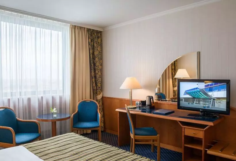 キングサイズベッドのデラックスルーム, Panorama Hotel Prague
