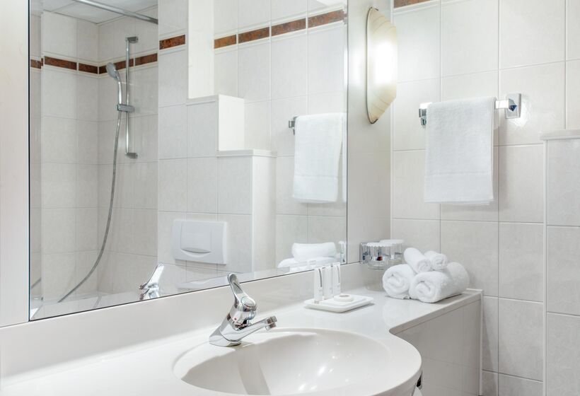 اتاق اجرایی با تخت بزرگ, Panorama Hotel Prague