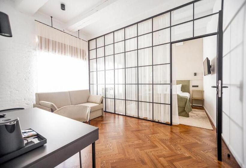 سوئیت راحتی, Konventa Sēta Hotel Keystone Collection