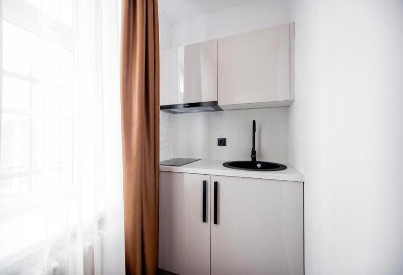 استودیوی استاندارد, Konventa Sēta Hotel Keystone Collection