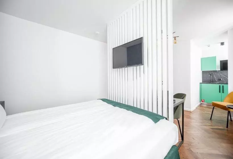 استودیوی استاندارد, Konventa Sēta Hotel Keystone Collection