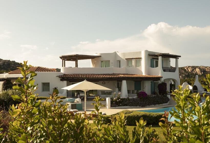 וילה בת 5 חדרים, Romazzino, A Belmond Hotel, Costa Smeralda