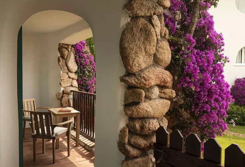 سوییت لوکس, Romazzino, A Belmond Hotel, Costa Smeralda