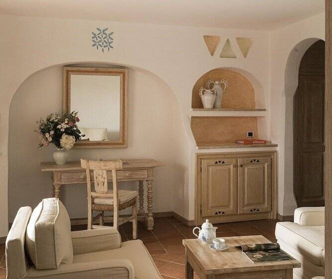 سوییت لوکس, Romazzino, A Belmond Hotel, Costa Smeralda