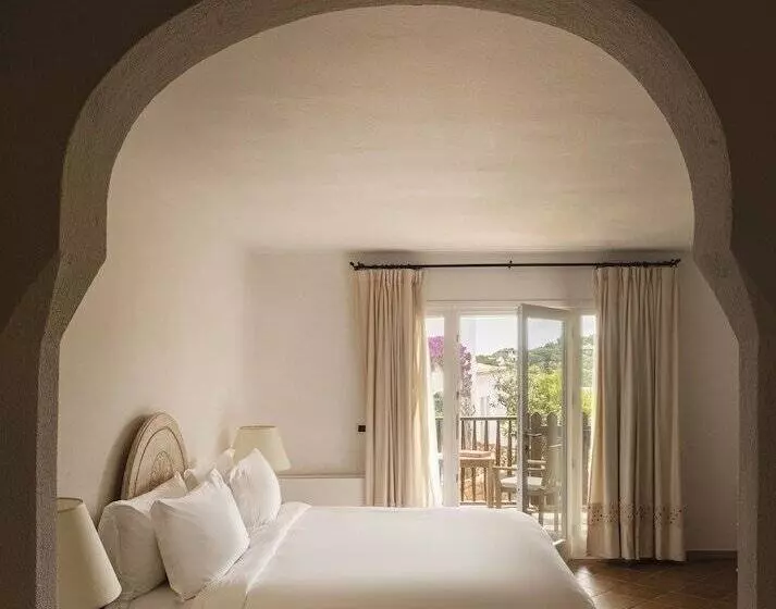 سوییت لوکس, Romazzino, A Belmond Hotel, Costa Smeralda