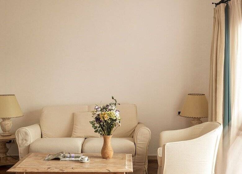 סוויטה נוף לים, Romazzino, A Belmond Hotel, Costa Smeralda