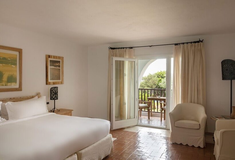 סוויטת ג'וניור, Romazzino, A Belmond Hotel, Costa Smeralda