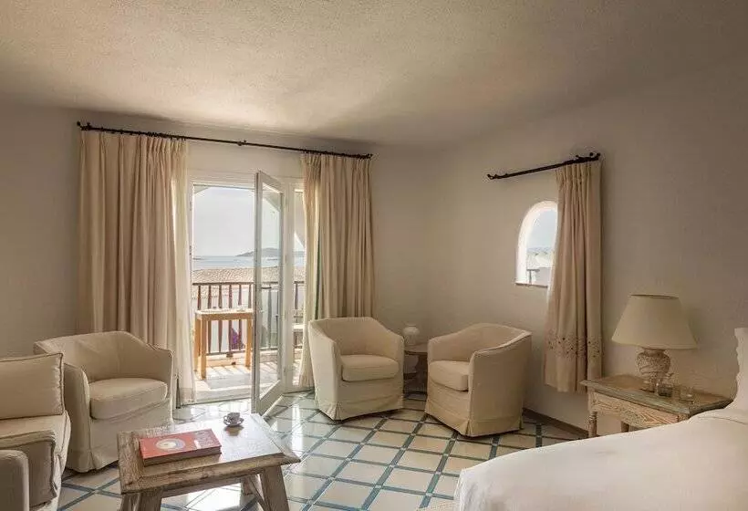 اتاق پرمیوم با چشم‌انداز دریا, Romazzino, A Belmond Hotel, Costa Smeralda