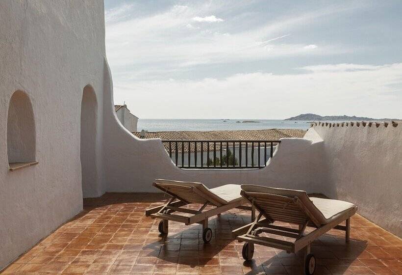 חדר פרמיום נוף לים, Romazzino, A Belmond Hotel, Costa Smeralda