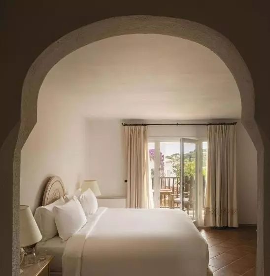 سوییت لوکس, Romazzino, A Belmond Hotel, Costa Smeralda