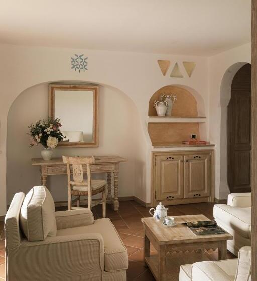 سوییت لوکس, Romazzino, A Belmond Hotel, Costa Smeralda