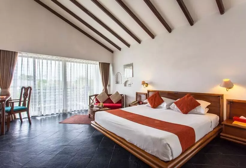 デラックスルーム, Shangri La Village Resort