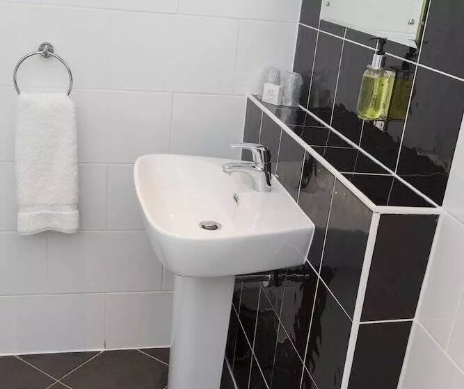 Habitación Estàndard Individual, The Crown