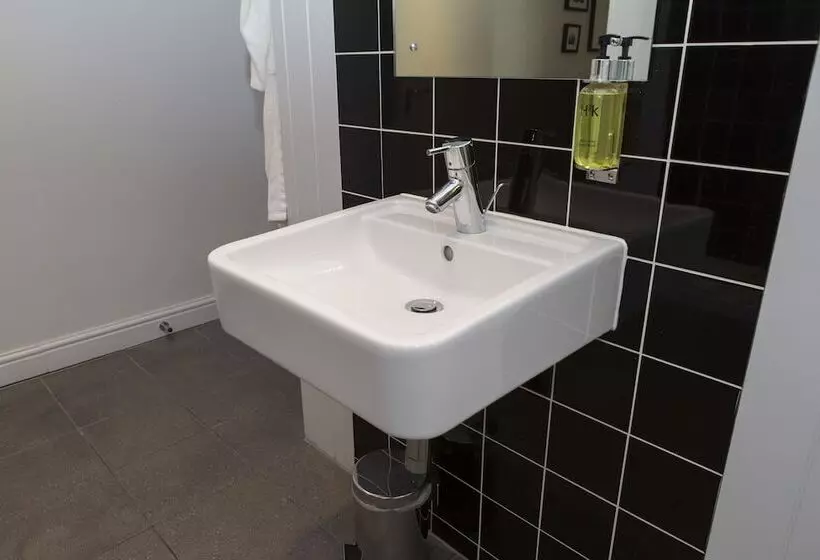 Habitació Estàndard, The Crown