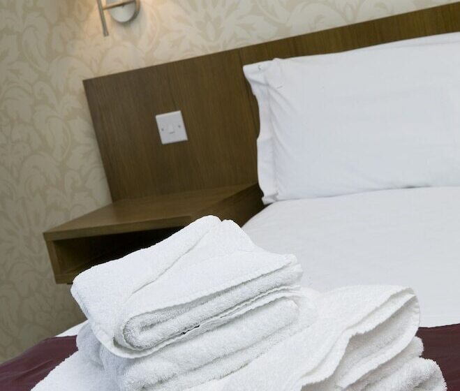 חדר משפחתי, The Crown