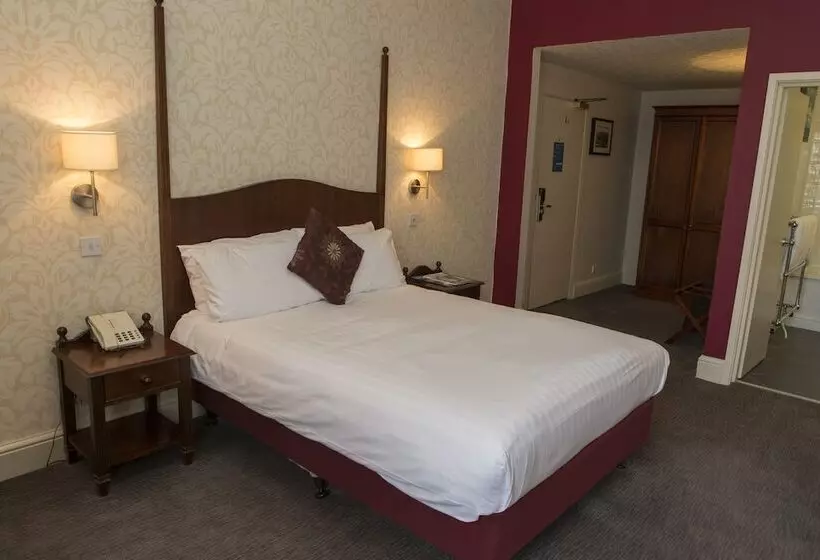 Family Room, The Crown