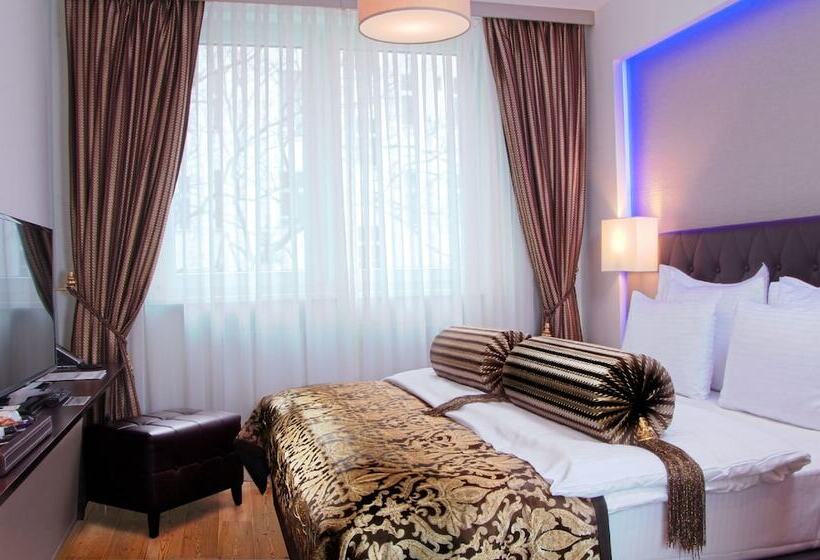 اتاق استاندارد, Homaris West Side
