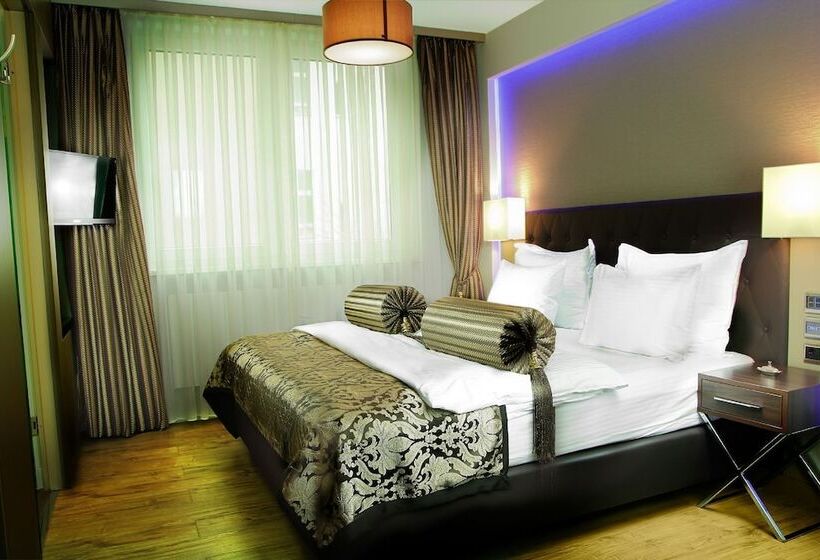 اتاق سوپریور, Homaris West Side