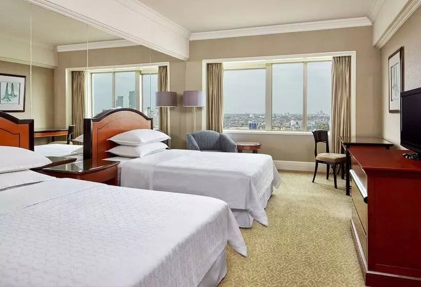 اتاق لوکس, Sheraton Surabaya Hotel & Towers