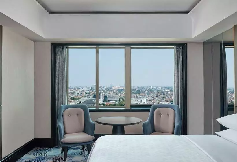 اتاق پرمیوم, Sheraton Surabaya Hotel & Towers