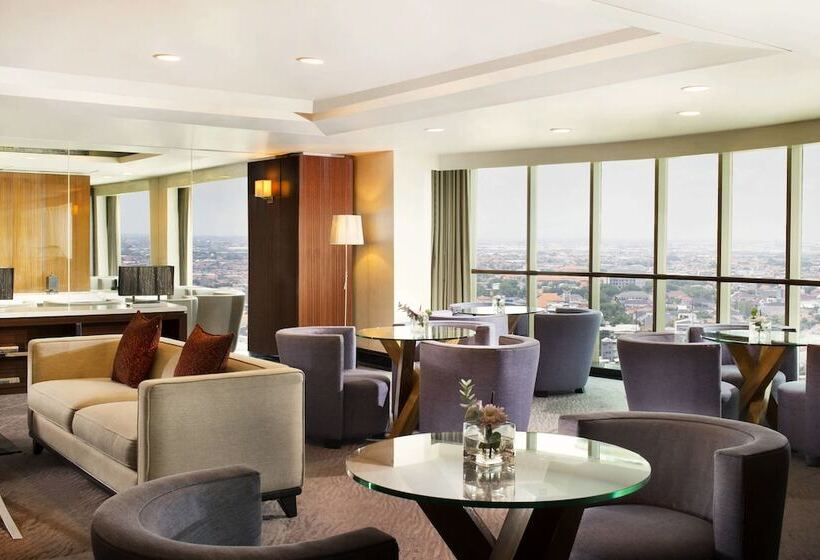 Номер Клуб, Sheraton Surabaya Hotel & Towers