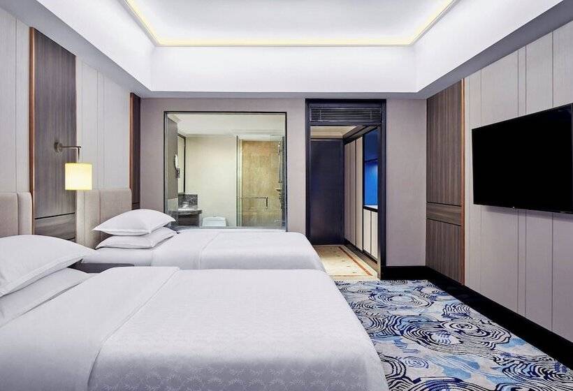 俱乐部房间, Sheraton Surabaya Hotel & Towers