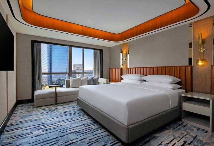 皇家套房, Sheraton Surabaya Hotel & Towers