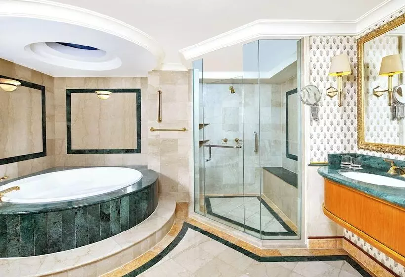 سوئیت پرزیدنت, Sheraton Surabaya Hotel & Towers