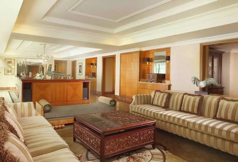سوئیت پرزیدنت, Sheraton Surabaya Hotel & Towers