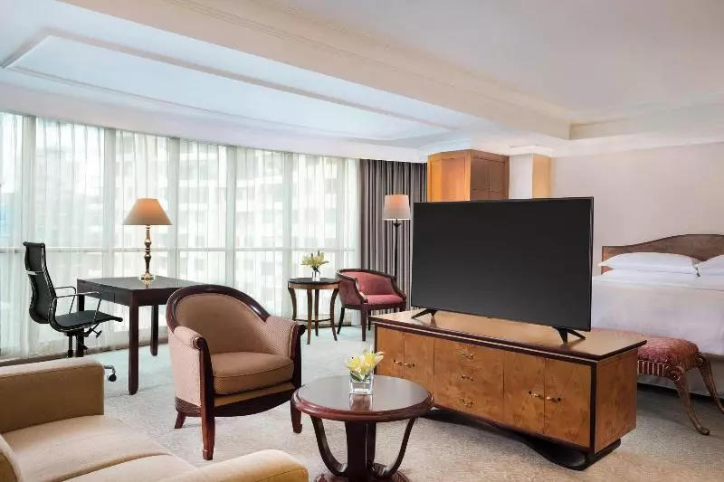 سوئیت پرزیدنت, Sheraton Surabaya Hotel & Towers