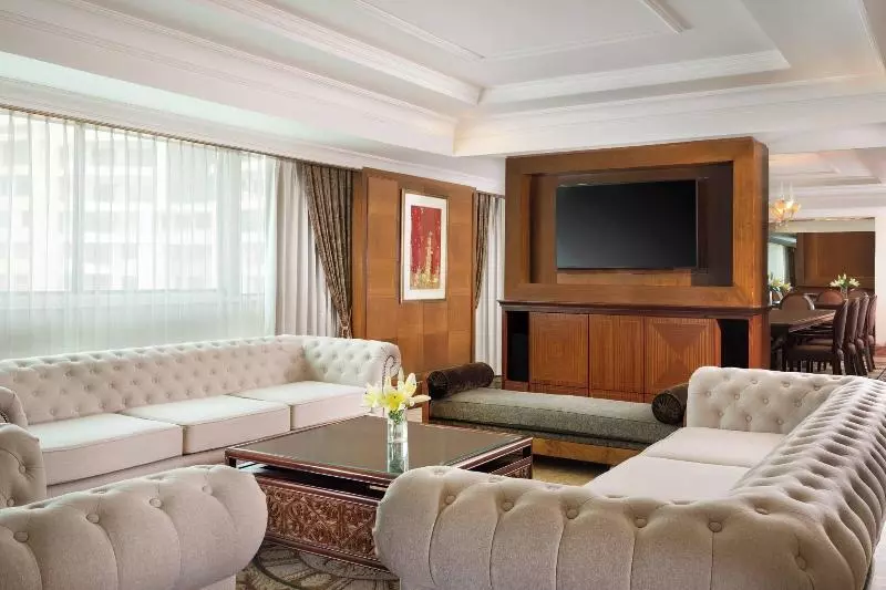 سوئیت پرزیدنت, Sheraton Surabaya Hotel & Towers