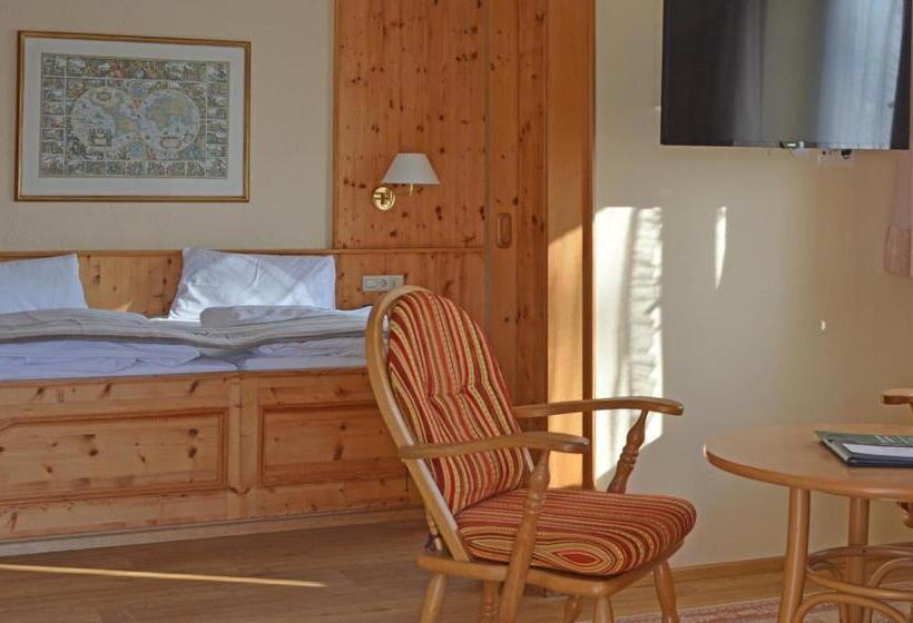 جناح, Stoll S Hotel Alpina