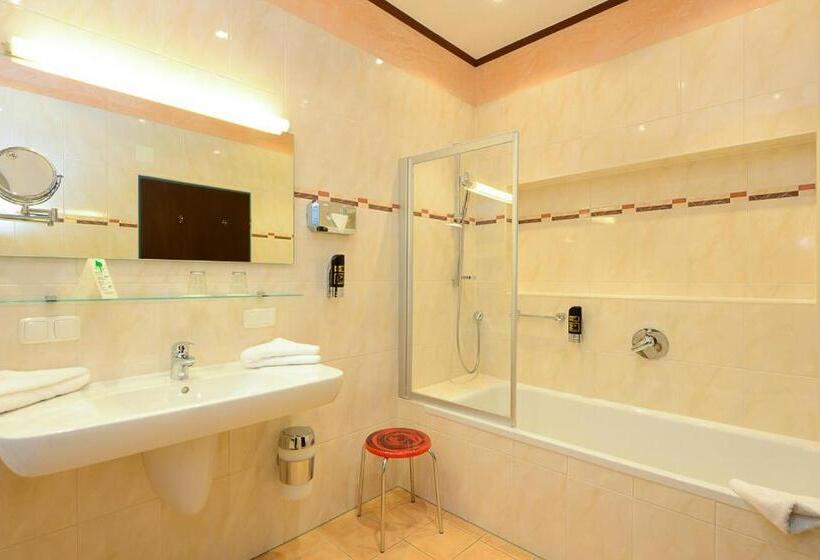 غرفة ديلوكس عائلية, Stoll S Hotel Alpina