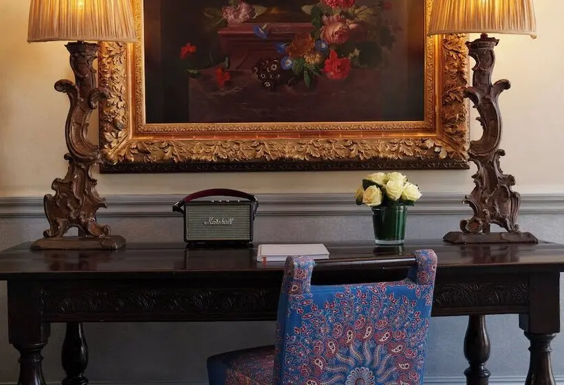 キングサイズベッドのスイートルーム, The Pelham London Starhotels Collezione