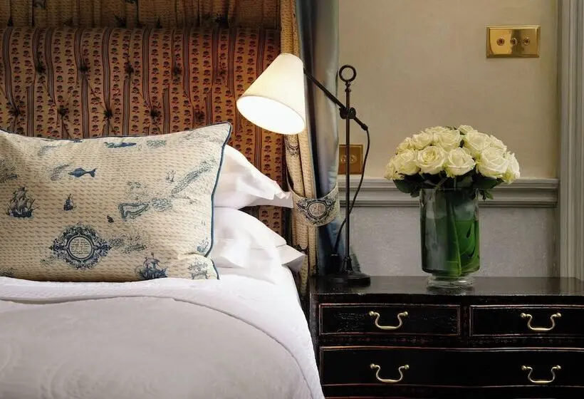 キングサイズベッドのスイートルーム, The Pelham London Starhotels Collezione