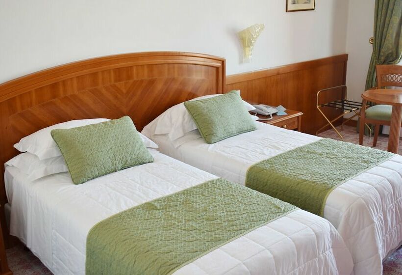 스탠다드 룸, Grand Hotel Cesare Augusto