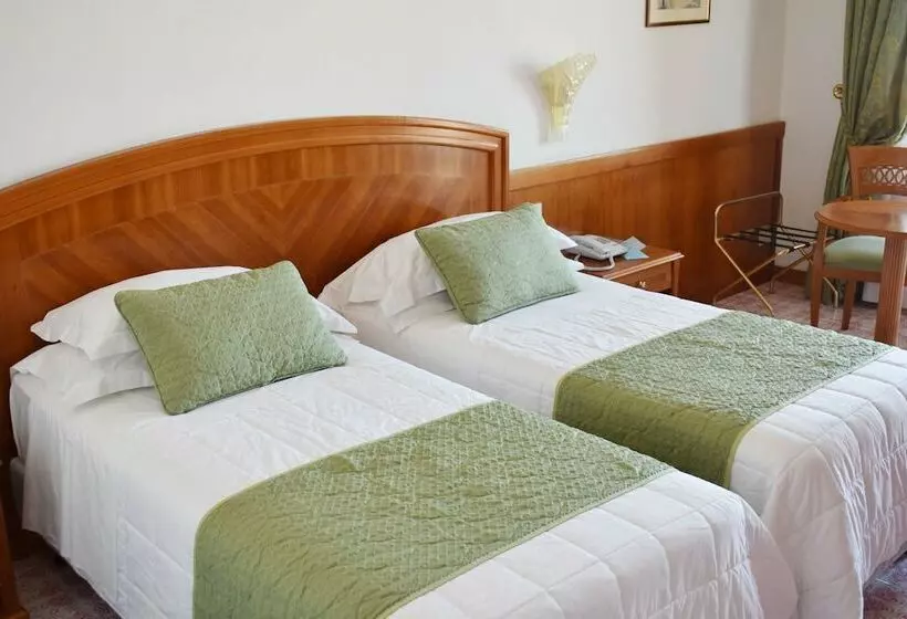 اتاق استاندارد, Grand Hotel Cesare Augusto