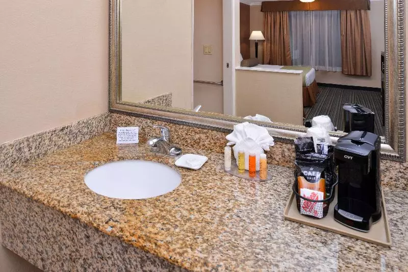 Perhehuone, Best Western Courtesy Inn Hotel Anaheim Resort At The Park