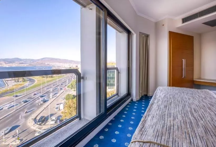 キングサイズベッドのスタンダードルーム, Best Western Plus Hotel Konak