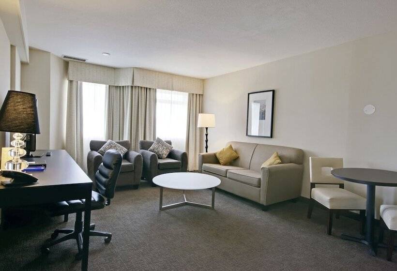 高级两卧套房, Coast Kamloops Hotel & Conference Centre