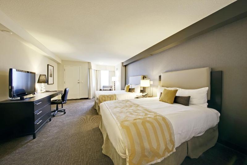 景色の見えるスーペリアルーム, Coast Kamloops Hotel & Conference Centre