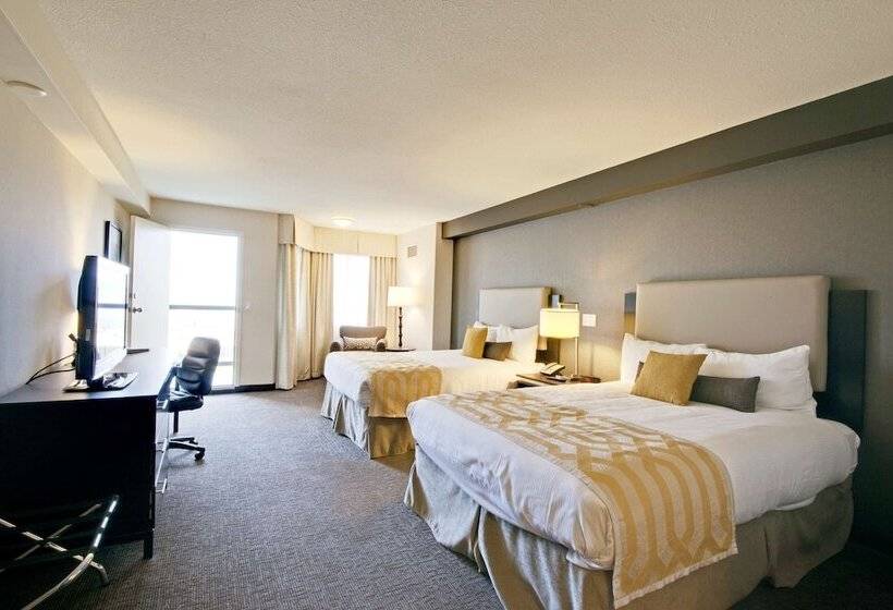 带观景的高级间, Coast Kamloops Hotel & Conference Centre