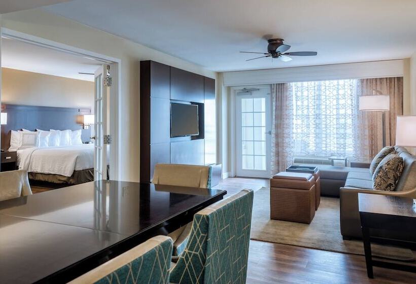 スイート, Courtyard By Marriott Charleston Historic District