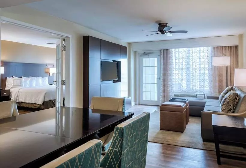 سوییت, Courtyard By Marriott Charleston Historic District
