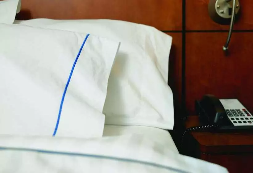 سوییت, Courtyard By Marriott Charleston Historic District