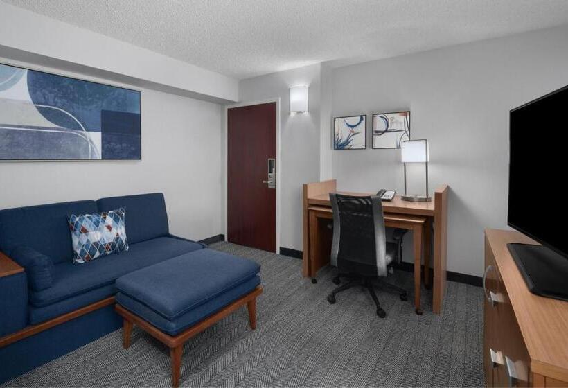 Люкс Executive Кровать Кинг, Courtyard By Marriott Cypress Anaheim / Orange County