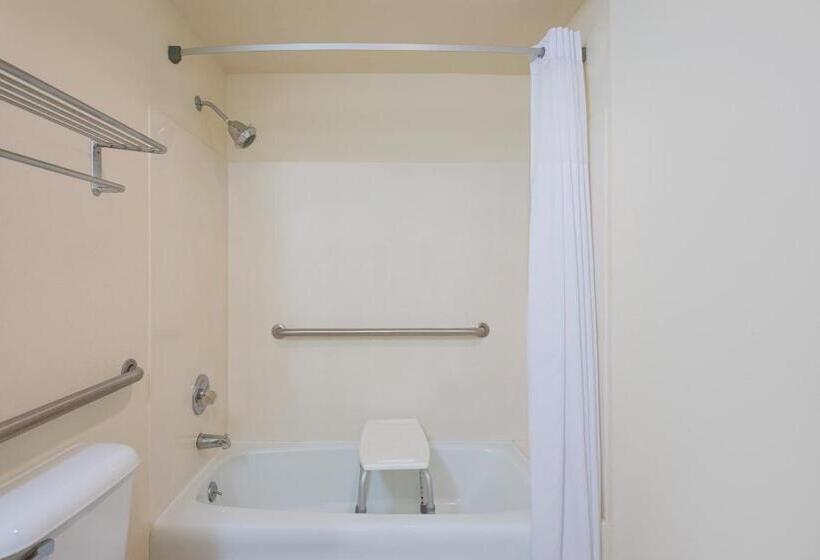 غرفة قياسية لذوى الاحتياجات الخاصة, Days Inn By Wyndham Fremont