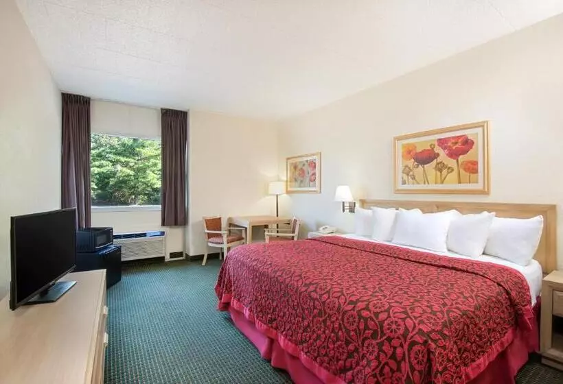 キングサイズベッドのスタンダードルーム, Days Inn By Wyndham Fremont