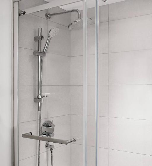 バルコニー付きスタンダードルーム, Delta Hotels By Marriott Mont Sainte Anne, Resort & Convention Center